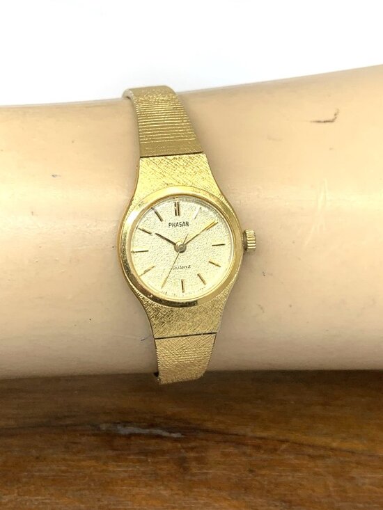 Pulsar Women\'s Watch Y481-1100 Vintage Quartz Gold Dial Stainless Steel 19mm main image 4